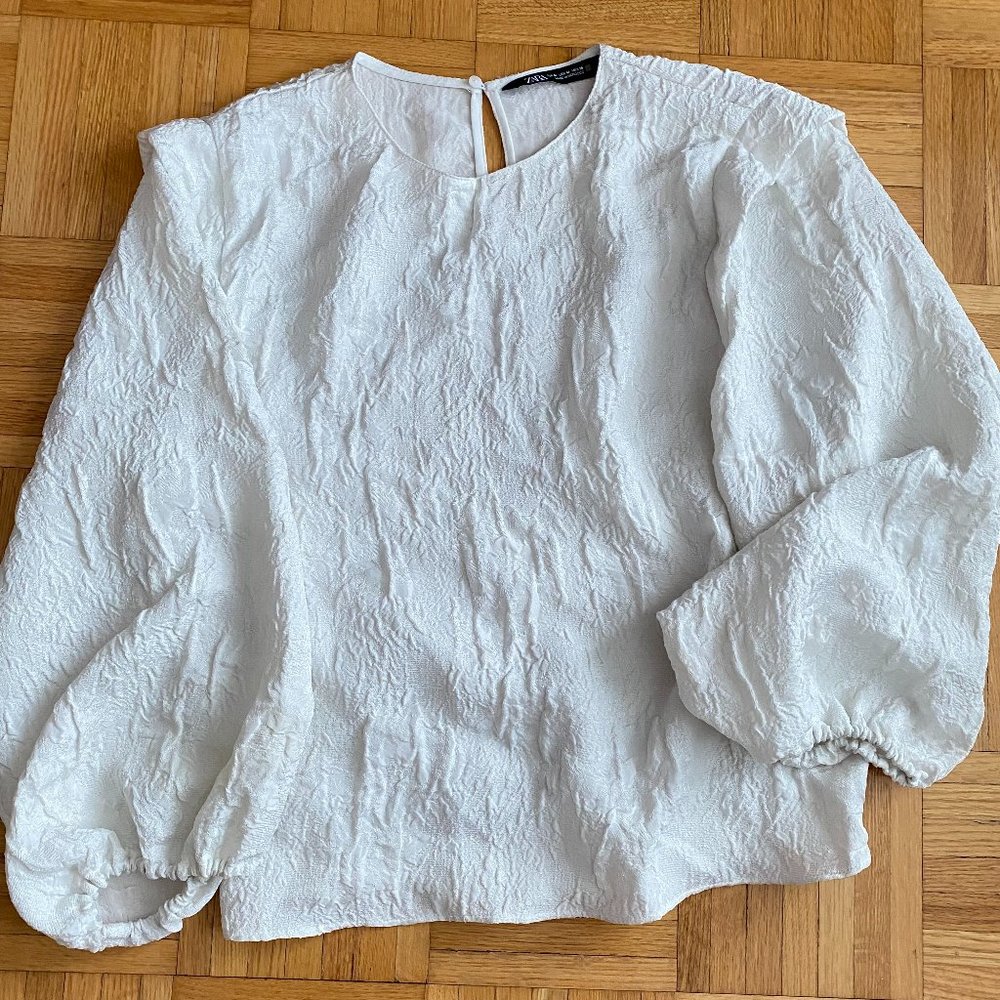 Zara Women's White Blouse - Size: Medium